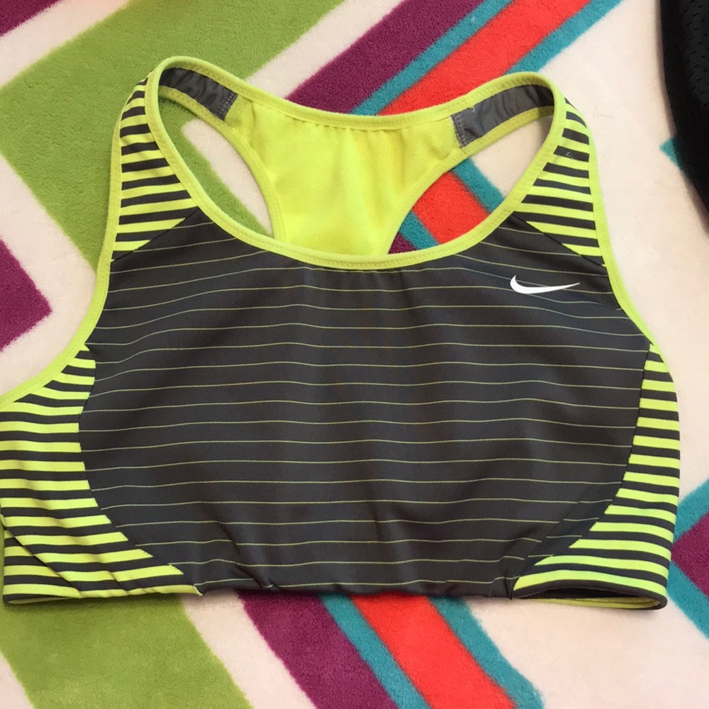 NWOT Yellow Nike Sports Bra